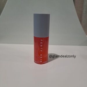 ✨NEW Fenty Treatz Hydrating + Strengthening Lip Oil ✨